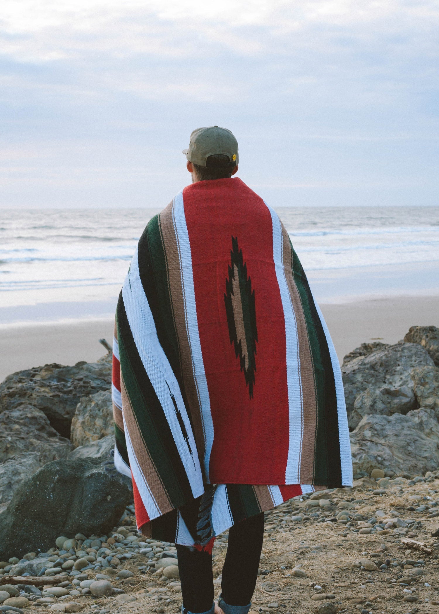 Iron & Resin Calle Blanket - Diamond Back Design